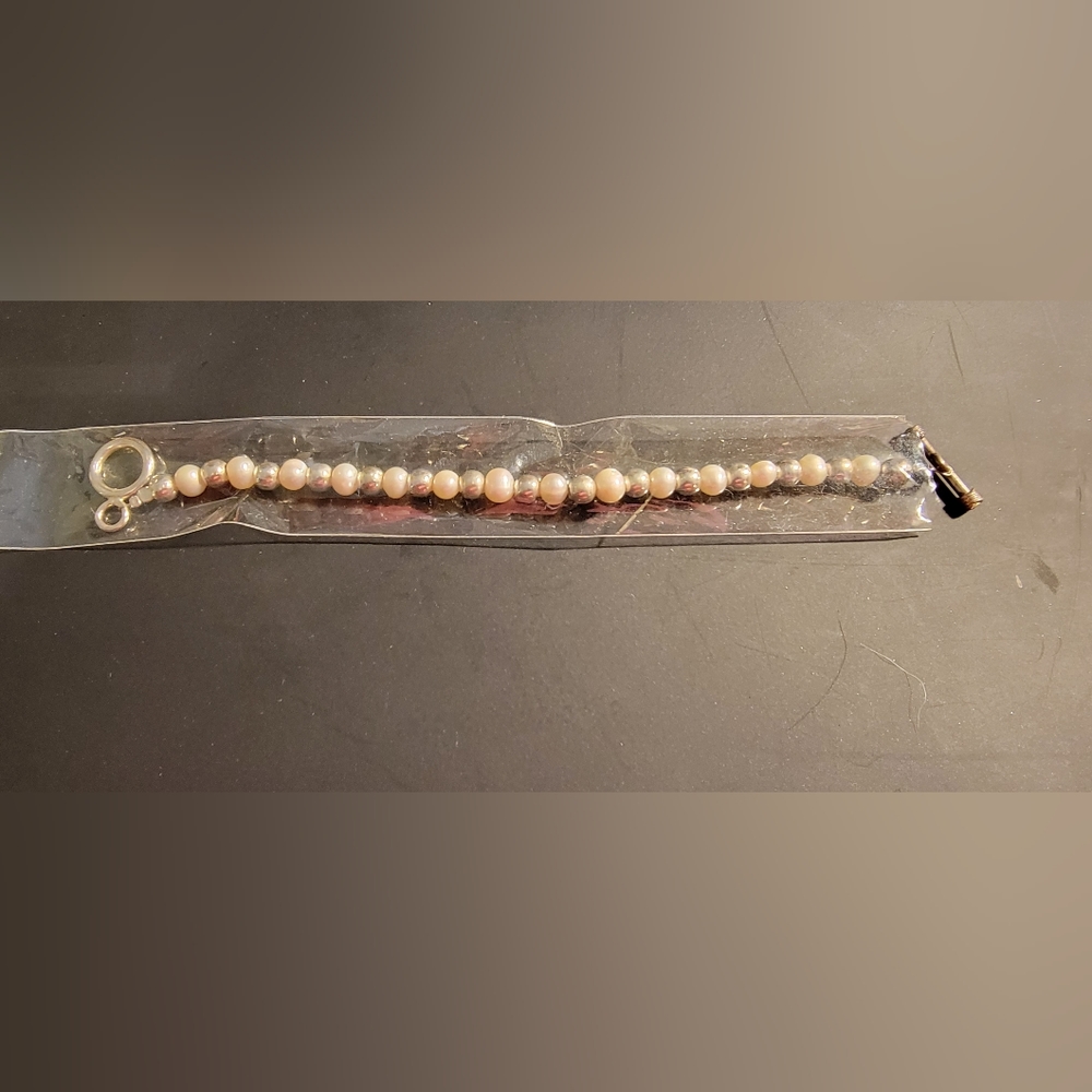 Silpada Designs Sterling Silver and Pearl Toggle Bracelet - Brand New!